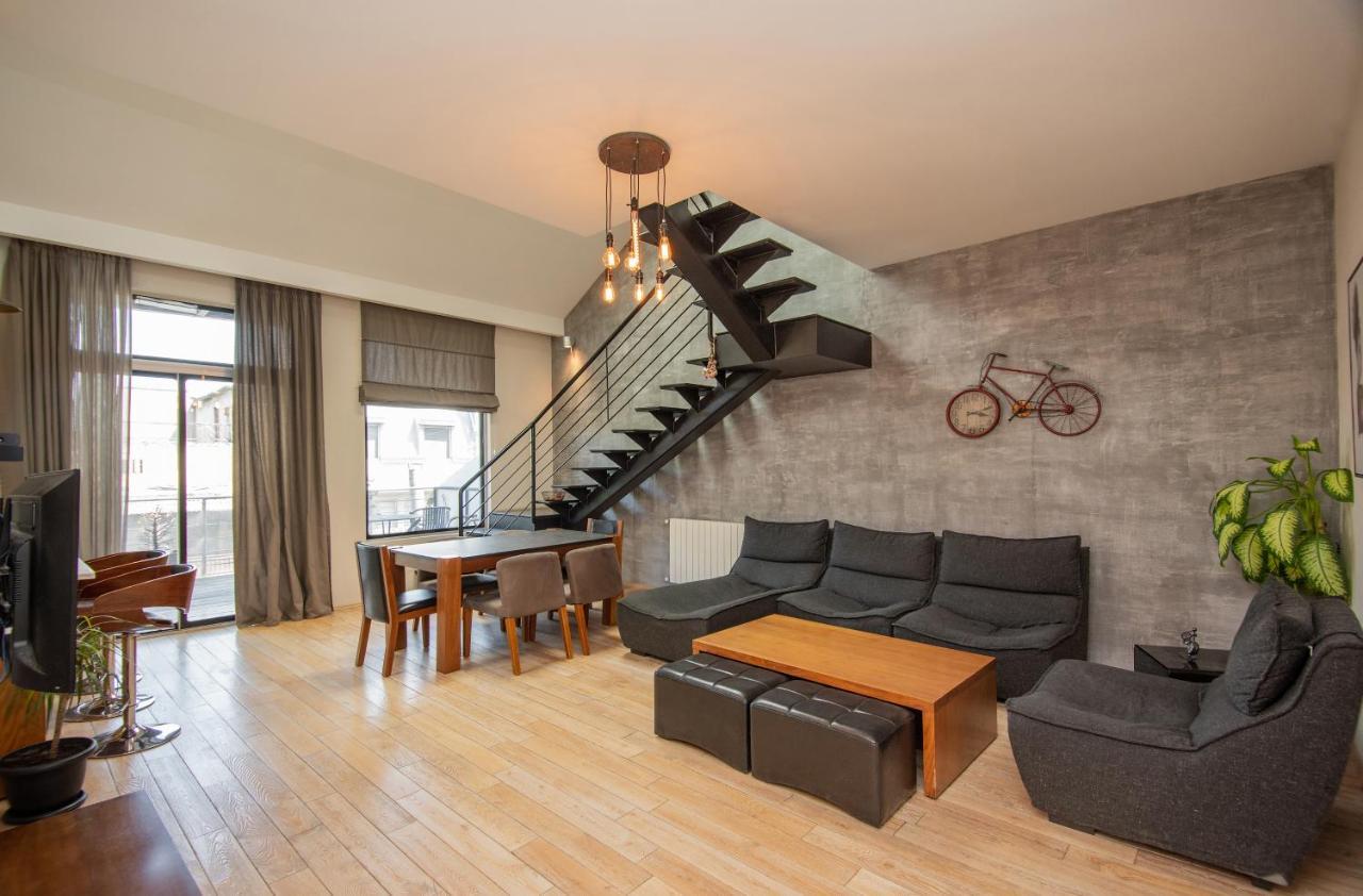 Luxury 4 Bedroom Apartment #1 In The City Center Of Tbilisi Exterior foto